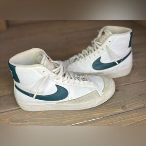 Women’s Nike Blazer Mid ‘77 Vintage